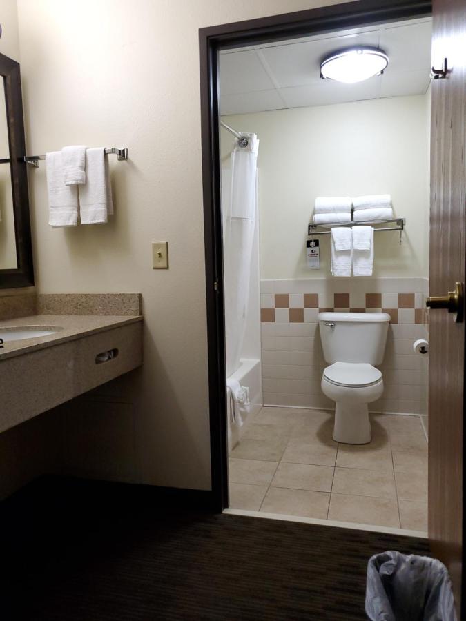 Americinn By Wyndham Thief River Falls Exterior photo
